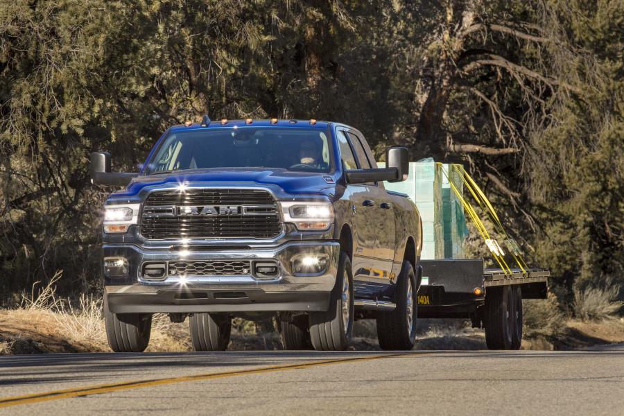  Ram 2500 Big Horn Mega Cab (DJ) 2019 года  (фото 4 из 6)